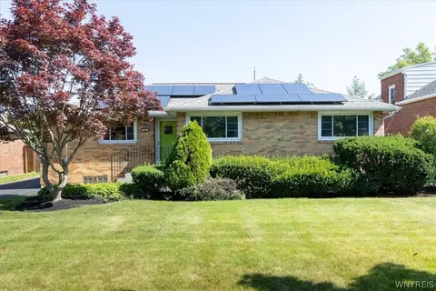 40 Lennox Ave, Amherst, NY 14226