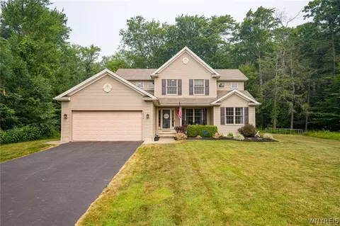 1634 Schoellkopf Rd, Lake View, NY 14085