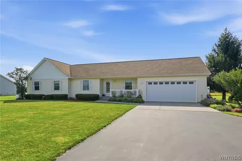 4410 Green Rd, Cambria, NY 14094