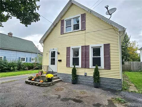 124 7th Ave, North Tonawanda, NY 14120