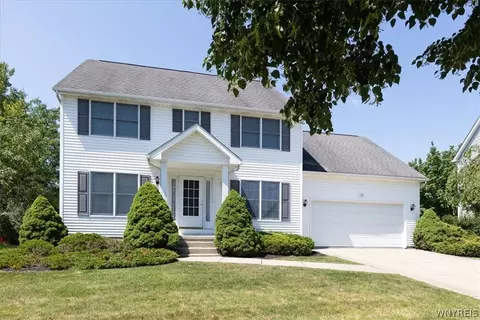 119 Odessa Dr, East Amherst, NY 14051