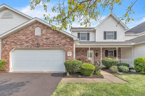 6021 Quaker Hollow Cres #4, Orchard Park, NY 14127