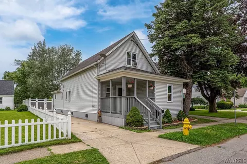 44 Frederick St, Cheektowaga, NY 14227