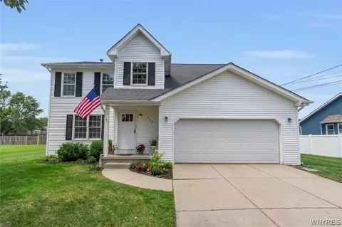 208 Crabapple Ln, Cheektowaga, NY 14227
