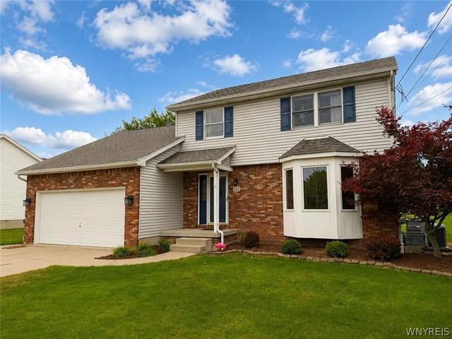 1132 Penora St, Depew, NY 14043