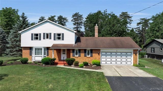 10 Crimson Ln, Elma, NY 14059