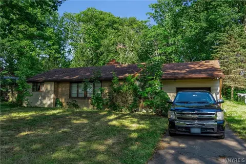 1935 Transit Rd, Elma, NY 14059