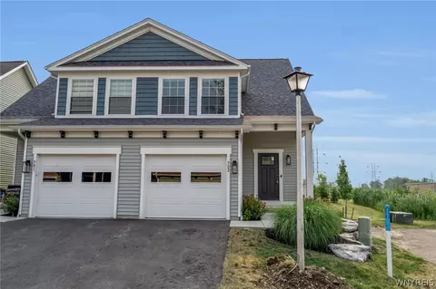 902 Carriage Ln, West Seneca, NY 14224