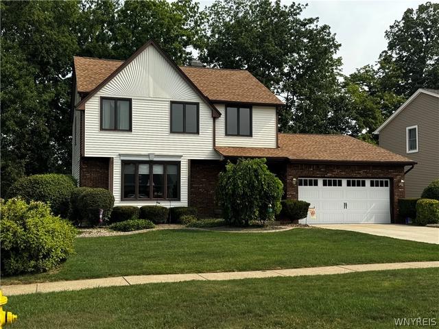 3568 Heatherwood Dr, Hamburg, NY 14075