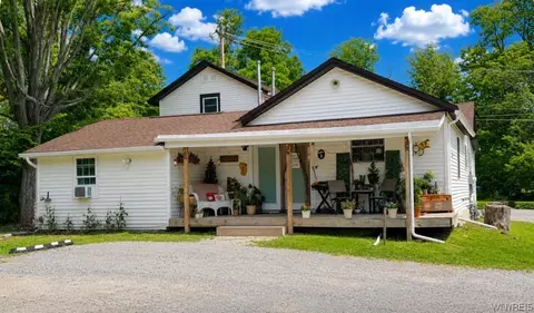 170 Bullis Rd, Bennington, NY 14037