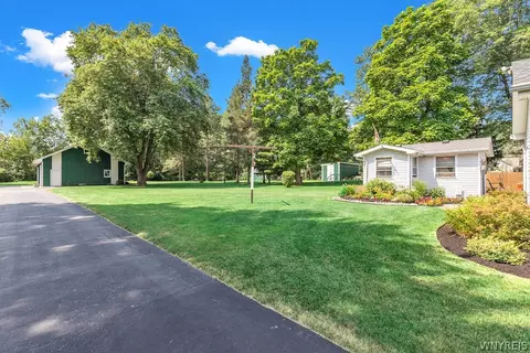 Exterior - 10875 Howe Rd, Clarence, NY 14031 photo 3 of 8