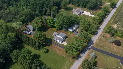 View/Area - 10875 Howe Rd, Clarence, NY 14031 photo 2 of 3