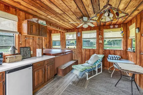 Exterior - 10875 Howe Rd, Clarence, NY 14031 photo 6 of 8