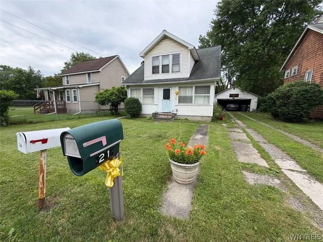 21 California Ave, Elmira, NY 14903