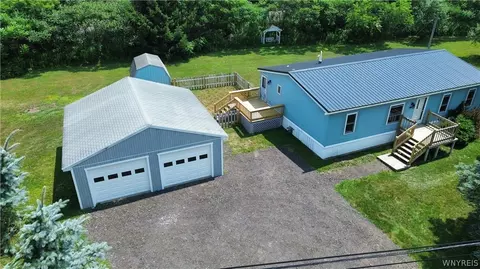 10748 Route 16, Delevan, NY 14042