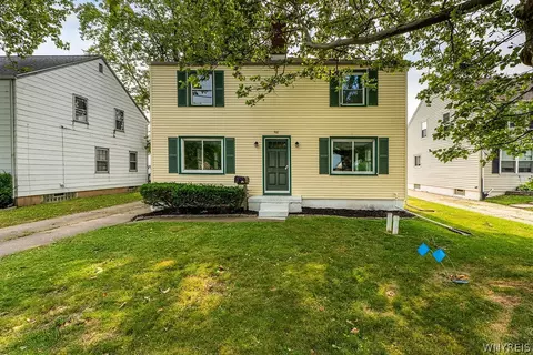 981 Beach Rd, Cheektowaga, NY 14225