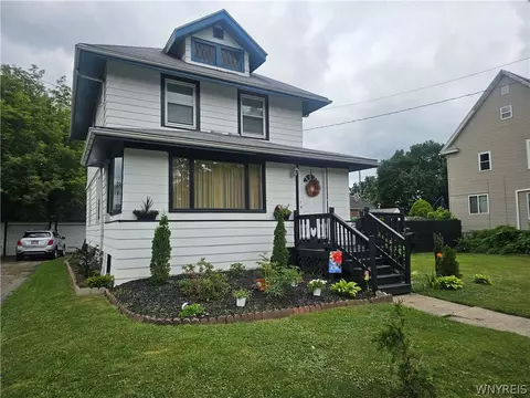 120 81st St, Niagara Falls, NY 14304