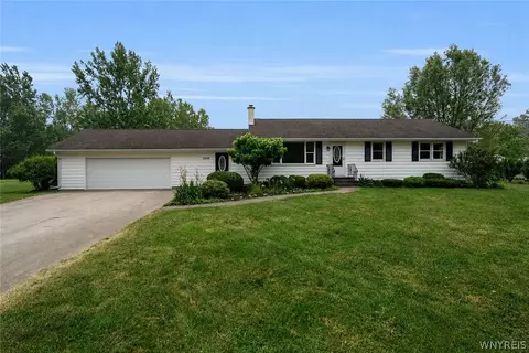 11319 Kieffer Rd, Alden, NY 14004