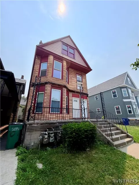 59 York St, Buffalo, NY 14213