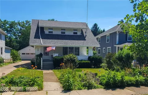256 Maple Ave, Hamburg, NY 14075