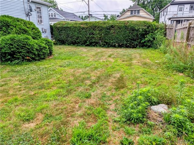 34 Drexel Rd, Buffalo, NY 14214