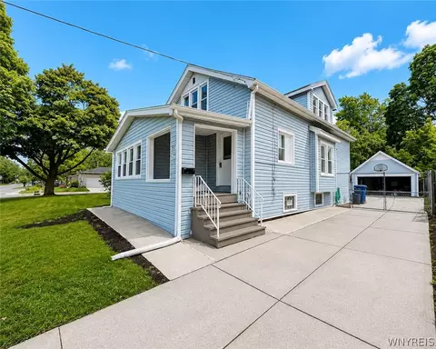 591 Longmeadow Rd, Amherst, NY 14226