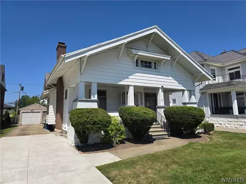 146 Saranac Ave, Buffalo, NY 14216