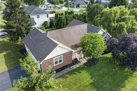 429 Carrollwood Dr, Porter, NY 14174
