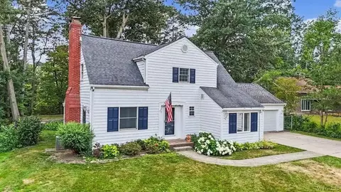 758 Pasadena Ave, Niagara Falls, NY 14304