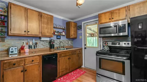 Kitchen - 153 Eiseman Ave, Buffalo, NY 14217 photo 2 of 3