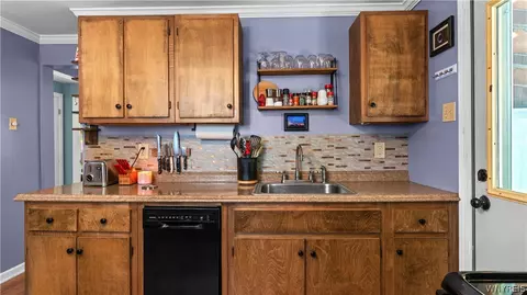 Kitchen - 153 Eiseman Ave, Buffalo, NY 14217 photo 3 of 3