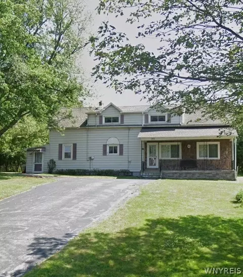 193 Velore Ave, Orchard Park, NY 14127