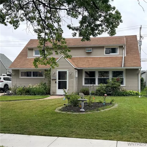 143 E Monmouth Ave, Tonawanda, NY 14150