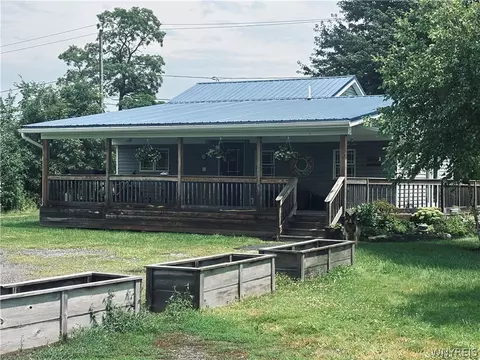 3436 Beebe Rd, Newfane, NY 14108