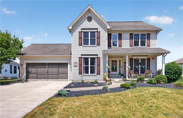 28 Apple Blossom Blvd, Lancaster, NY 14086