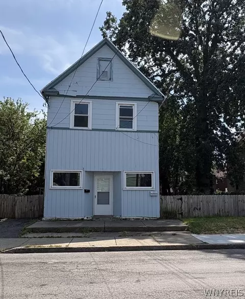 1715 Niagara St, Niagara Falls, NY 14303