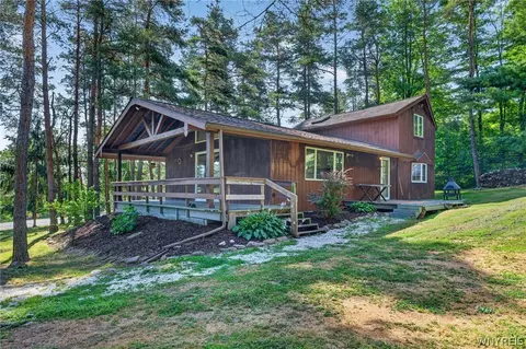 7386 Lower East Hill Rd, Colden, NY 14033