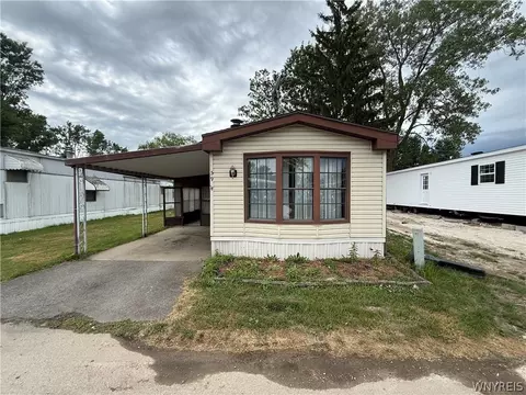 59 Annamarie, Cheektowaga, NY 14225