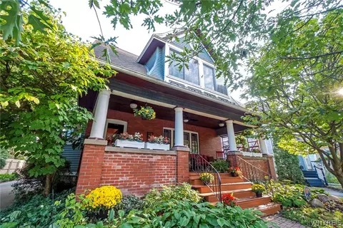62 Lasalle Ave, Kenmore, NY 14217