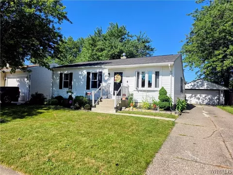 160 Frederick Rd, Tonawanda, NY 14150