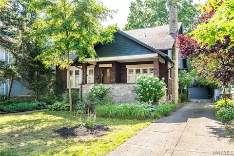 155 Crescent Ave, Buffalo, NY 14214