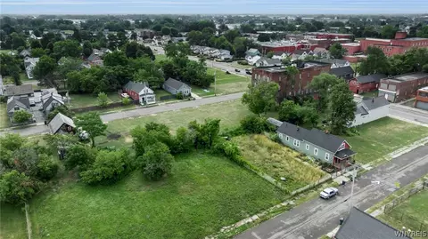 83 Shumway St, Buffalo, NY 14206