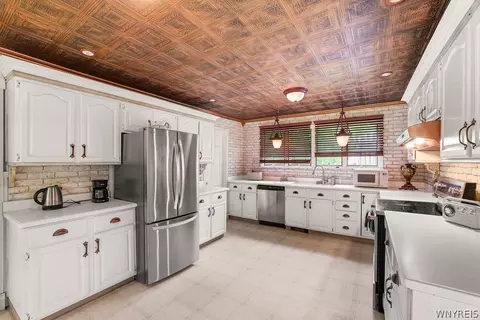 Kitchen - 6940 Versailles Rd, Evans, NY 14047 photo 2 of 2