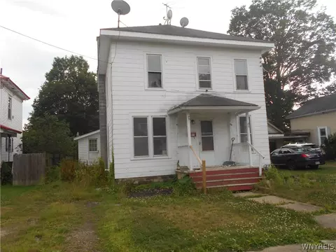 5 2nd Ave, Franklinville, NY 14737