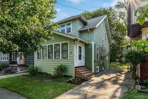 39 Springville Ave, Amherst, NY 14226