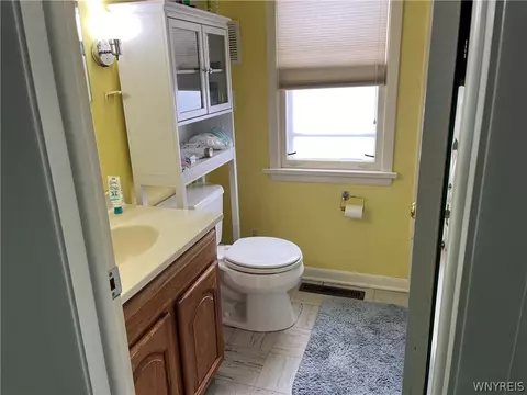 Bath - 307 Comstock Rd, Ithaca, NY 14850 photo 9 of 9