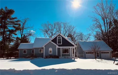 Exterior - 307 Comstock Rd, Ithaca, NY 14850 photo 5 of 7