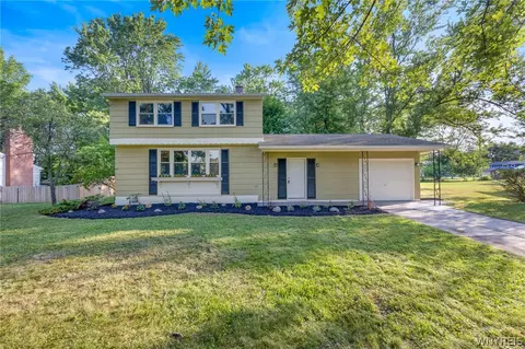 57 Puritan Pl, Orchard Park, NY 14127