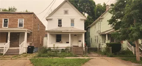 1806 Ferry Ave, Niagara Falls, NY 14301