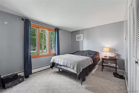 Bedroom - 79 E Jerge Dr, Elma, NY 14059 photo 4 of 5